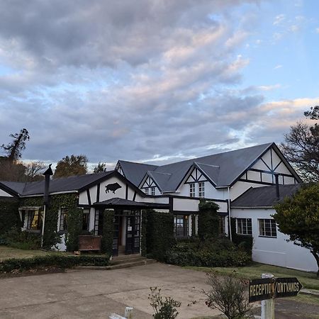The Historic Hogsback Inn Bagian luar foto