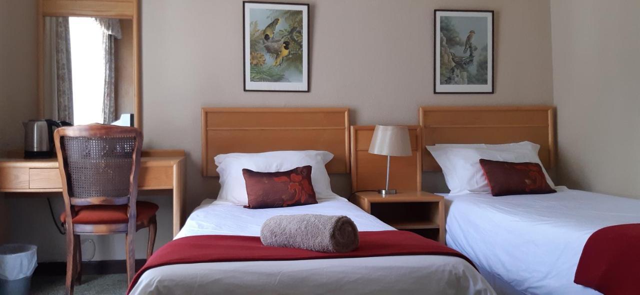 The Historic Hogsback Inn Bagian luar foto