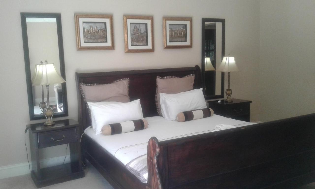 The Historic Hogsback Inn Bagian luar foto