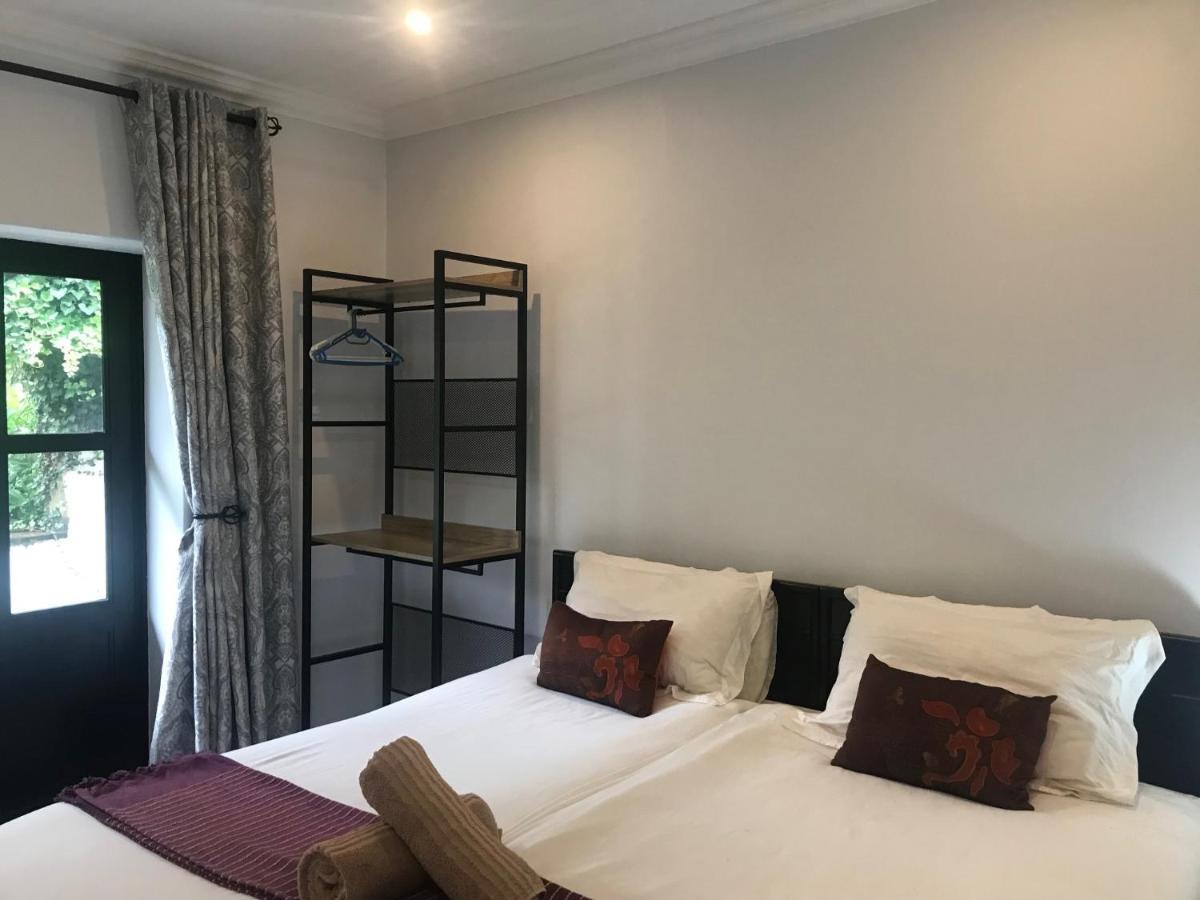 The Historic Hogsback Inn Bagian luar foto
