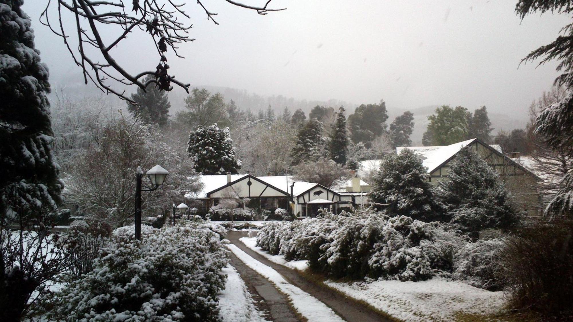 The Historic Hogsback Inn Bagian luar foto
