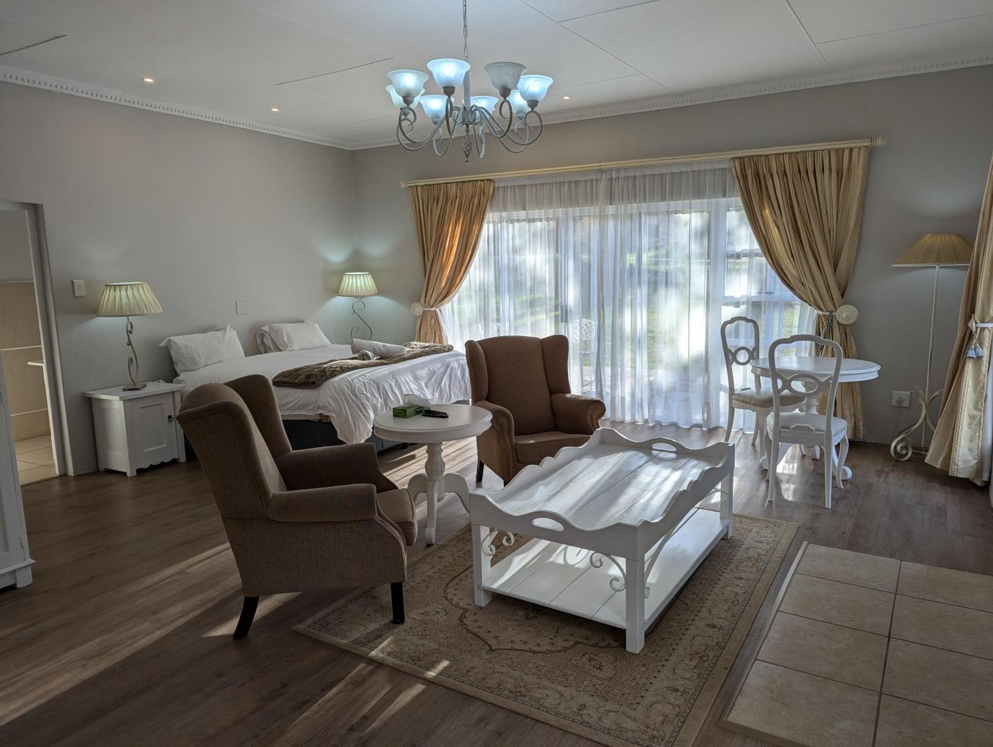 The Historic Hogsback Inn Ruang foto