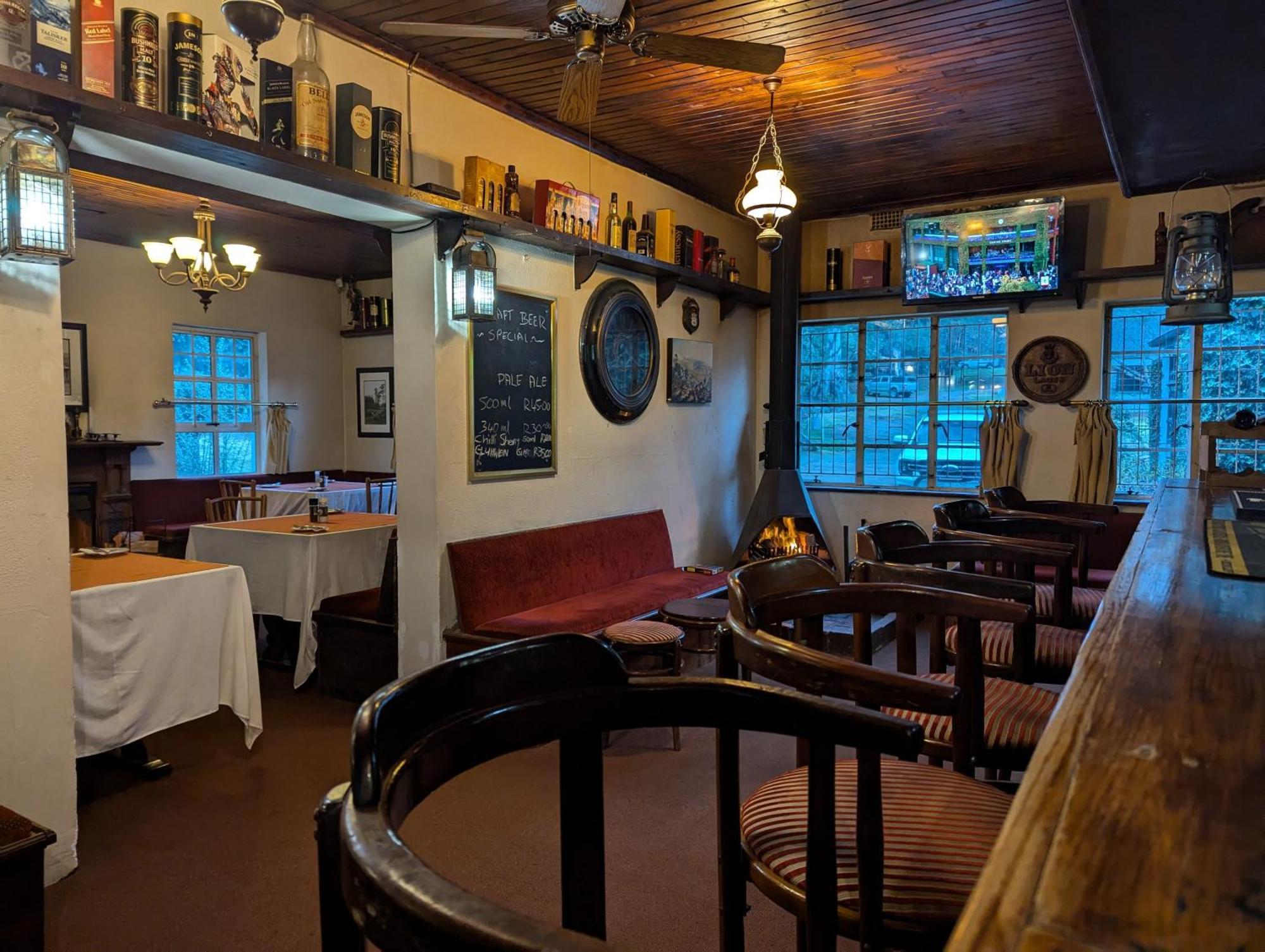 The Historic Hogsback Inn Bagian luar foto