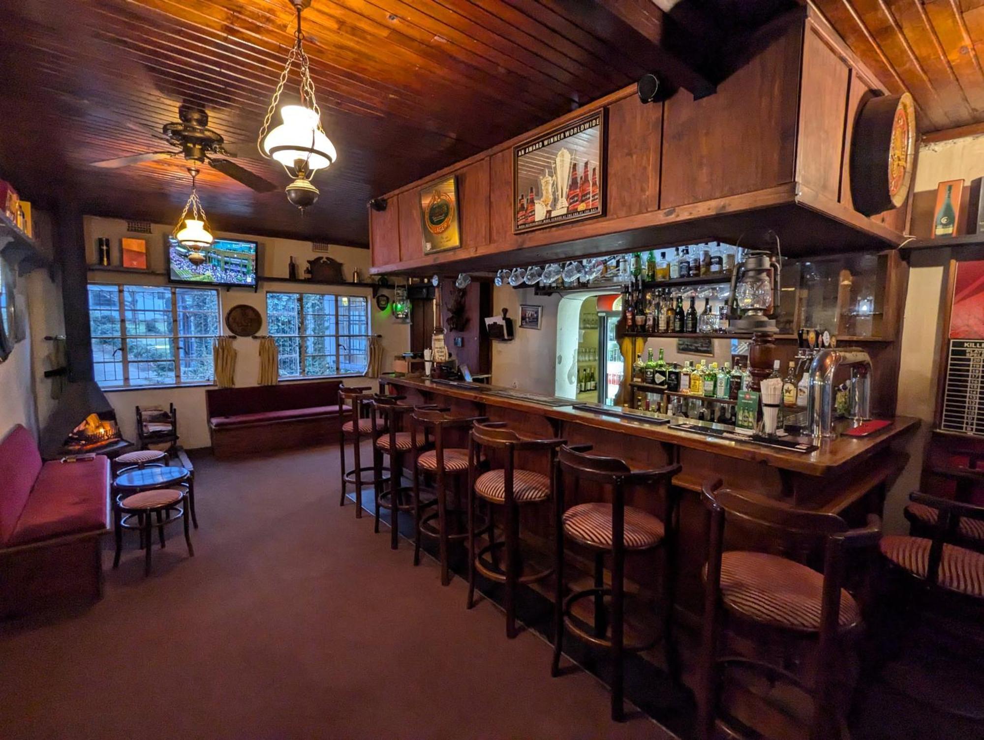 The Historic Hogsback Inn Bagian luar foto
